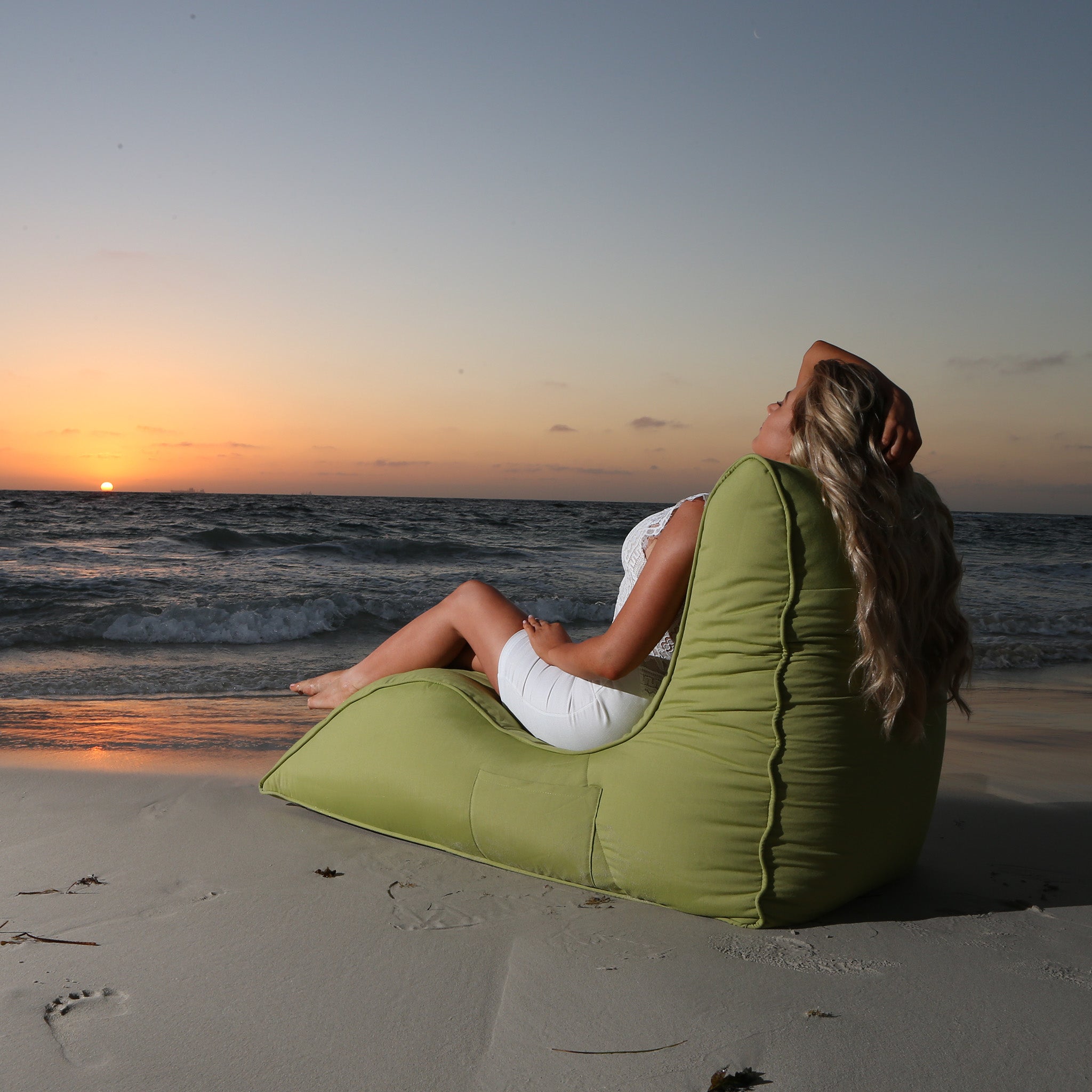 Outdoor Bean Bags: The Perfect Addition to Your Australian Backyard or Beach Days