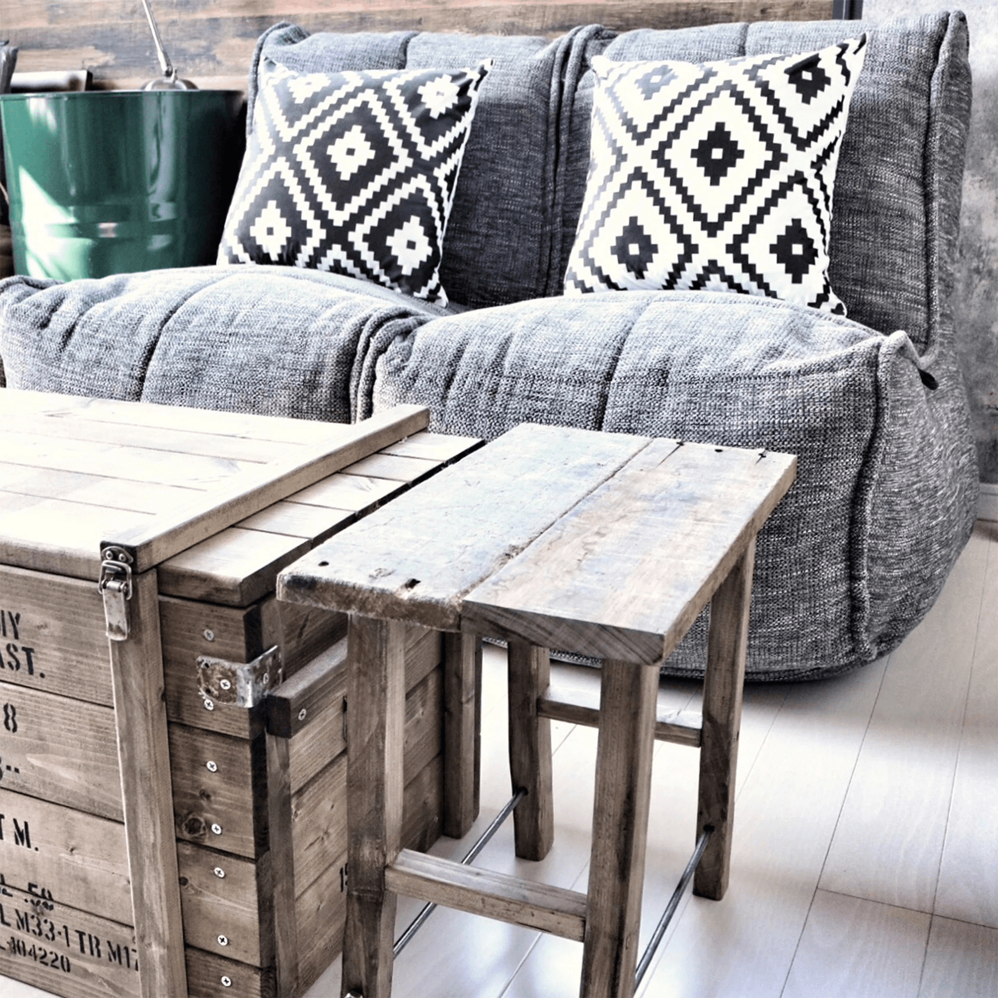 Twin Couch - Interior
