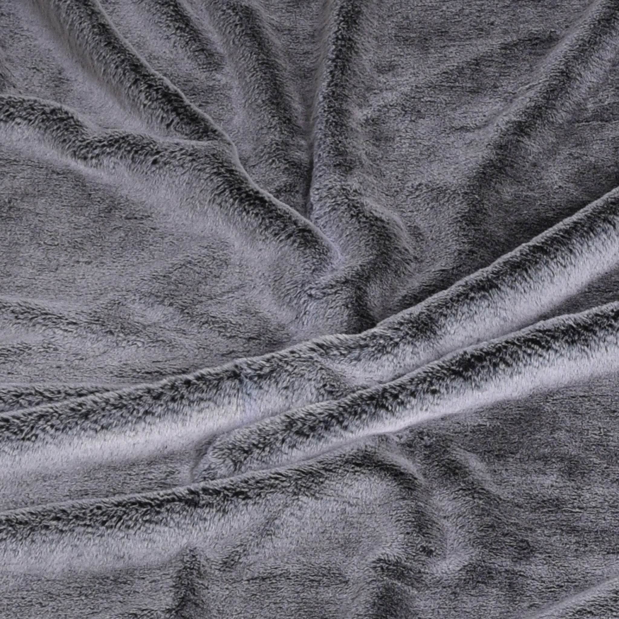 Deluxe Faux Fur Throw